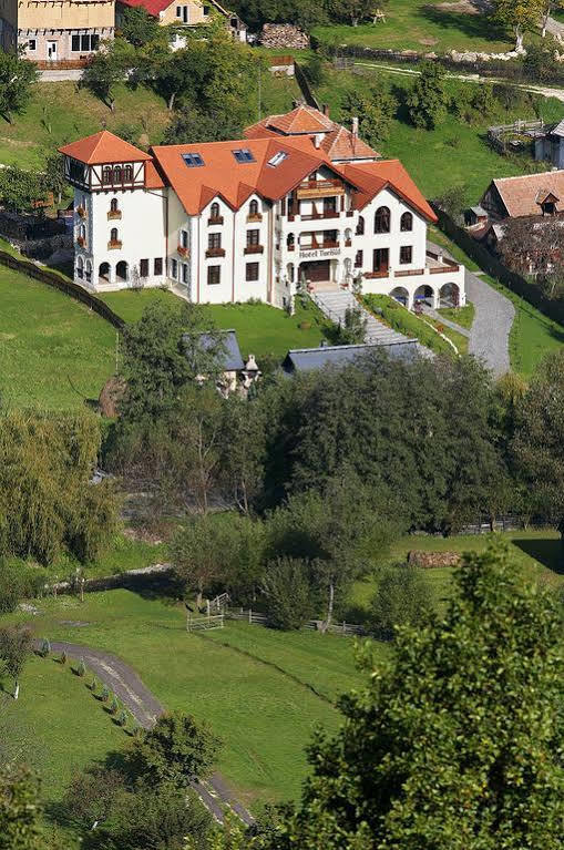 Hotel Turnul Moieciu de Jos Dış mekan fotoğraf